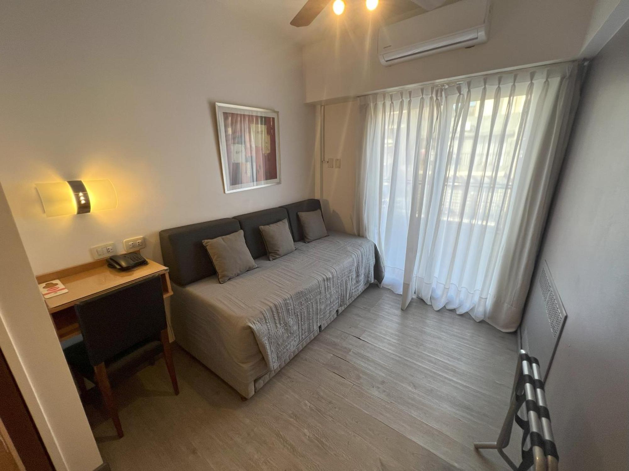 Hotel Sarmiento Palace